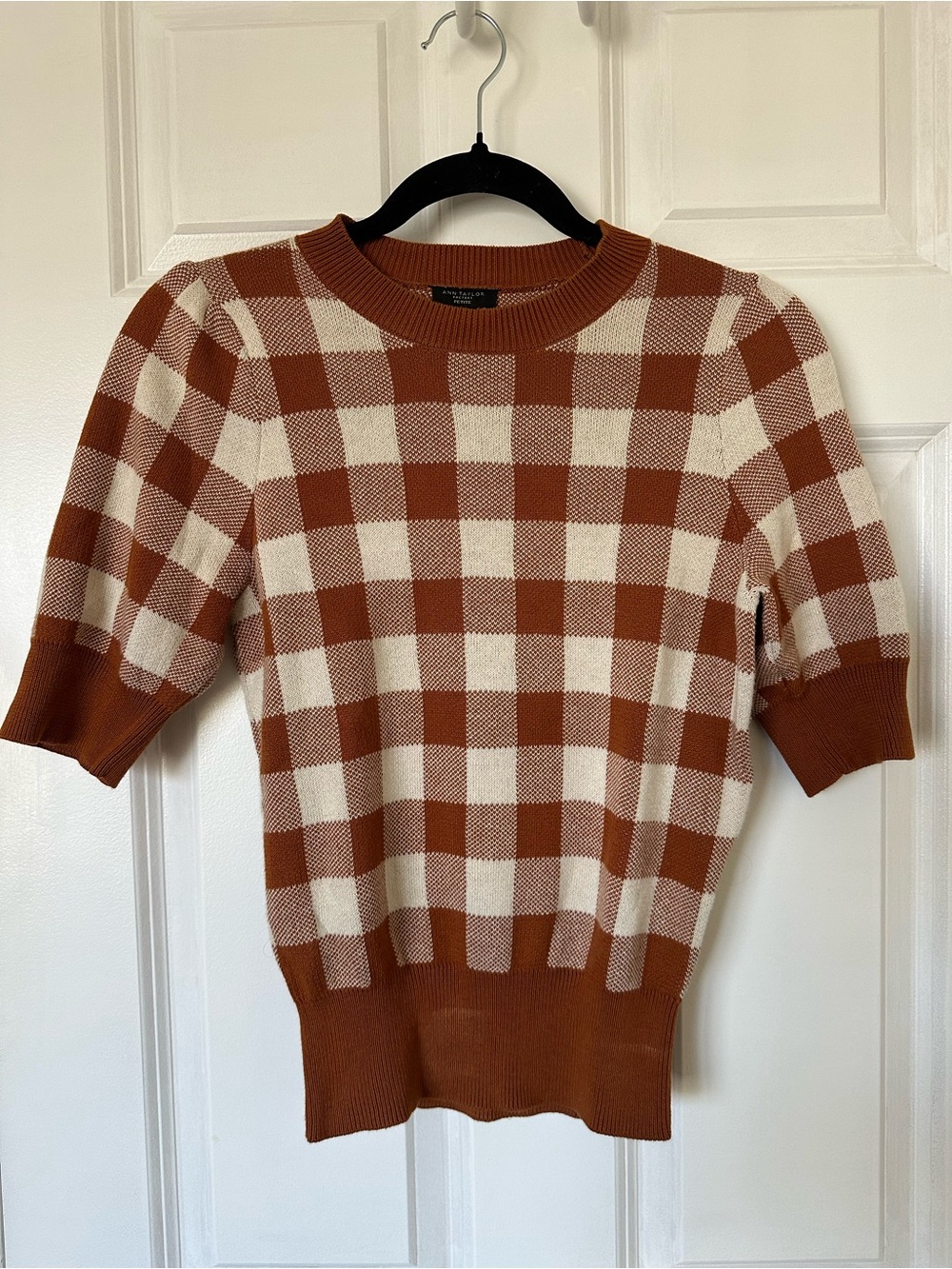 Ann Taylor Rust and Cream Check Knit Short Sleeve Top